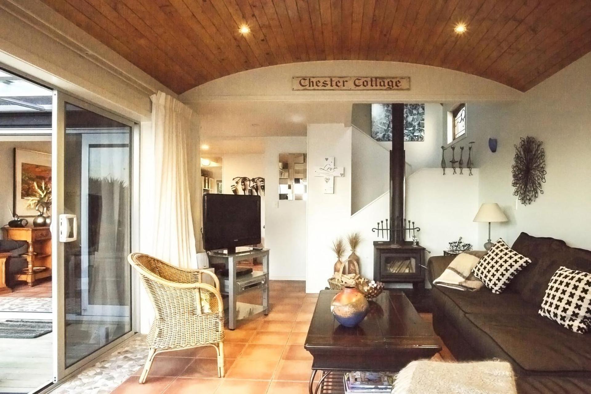 Chester Cottage Beachfront Oakura Dış mekan fotoğraf